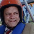 Del goes hang gliding Rodney tricks Del into hang gliding, much to Del’s distress in this classic clip from the much loved BBC sitcom Only Fools and Horses.