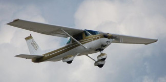 Cessna 152 plane crashed into a cemetery