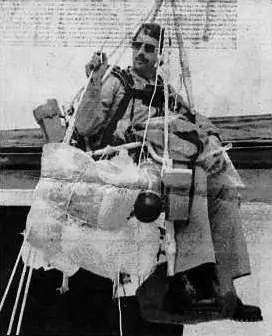 Lawn Chair Pilot - the man who soared to 16,000 Feet with weather balloons