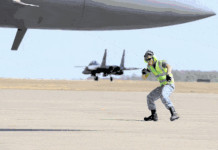 How to marshal an F-15