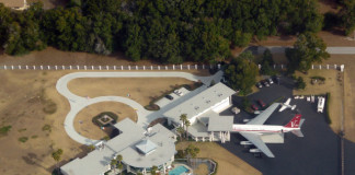 Aviation Enthusiasts Dream Home