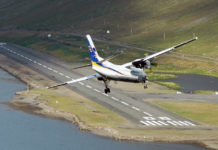 Extreme Airport Approach in Iceland!