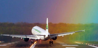 Airbus A321 Rainbow Crosswind Landing