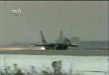 A Must see! Pilot pulls up landing gear while still on runway!