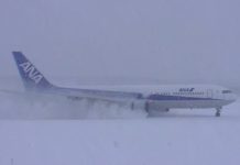 Landing & Takeoff in the heavy snow