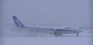 Landing & Takeoff in the heavy snow