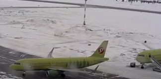 A320 Pirouetting On Tarmac