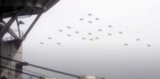 22 Tomcat Formation Fly-By