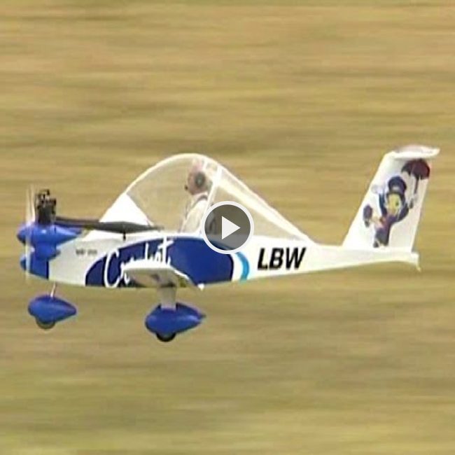 Flying With The World s Smallest Twin Engine Aircraft Aviation Humor