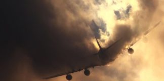 Emirates A380 CLOUD CUTTING