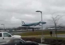 Thumbs up if you’d pay to be on that plane!