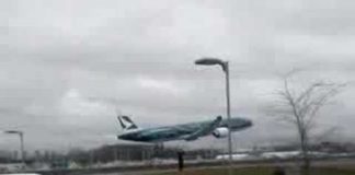 Thumbs up if you’d pay to be on that plane!