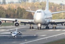 747Heavy Caution wake turbulence!