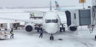737 drifting away from the bridge due to strong winds.