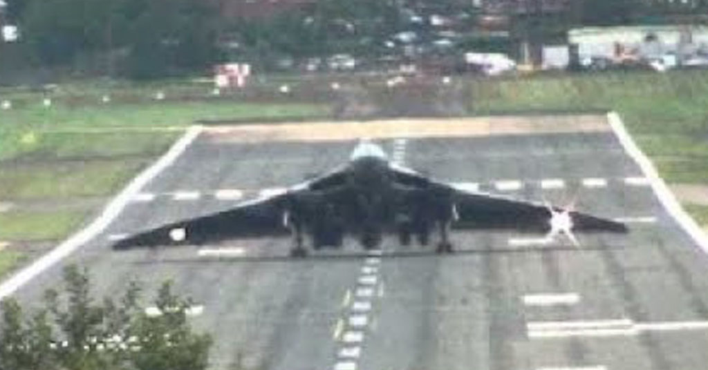 Avro Vulcan Wheelie braking