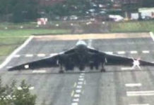 Avro Vulcan Wheelie Avro Vulcan Wheelie braking
