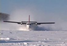 This makes me wonder, can the Twin Otter land in snowy places with floats instead of skis?