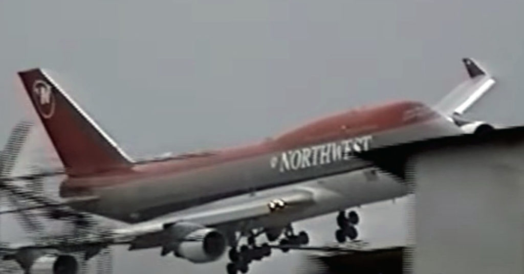 NORTHWEST Boeing 747 at KAI TAK