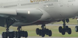 Shall we land? … yes … no … yes … no …