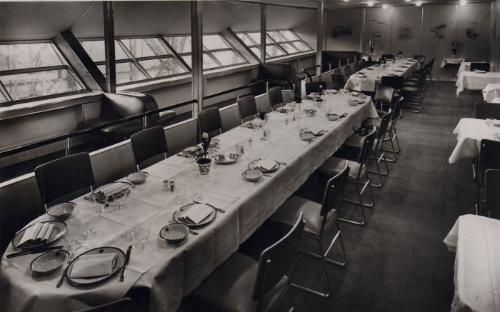 inside-hindenburg-zeppelin-luxury-interi