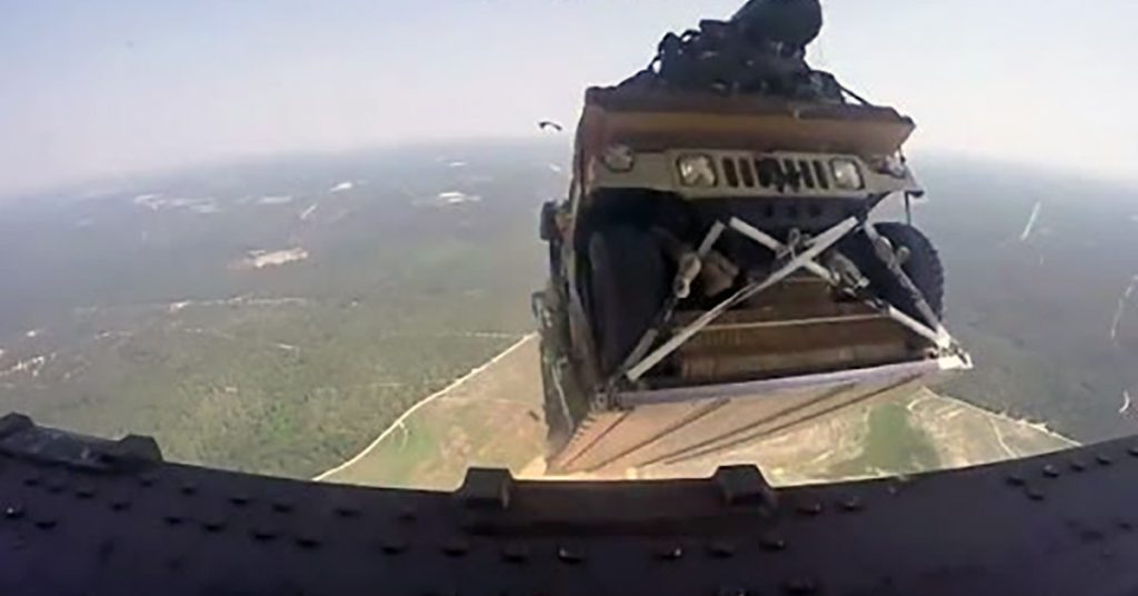 USAF C-17 Globemaster Airplane Airdrops Humvees From 5000 Feet