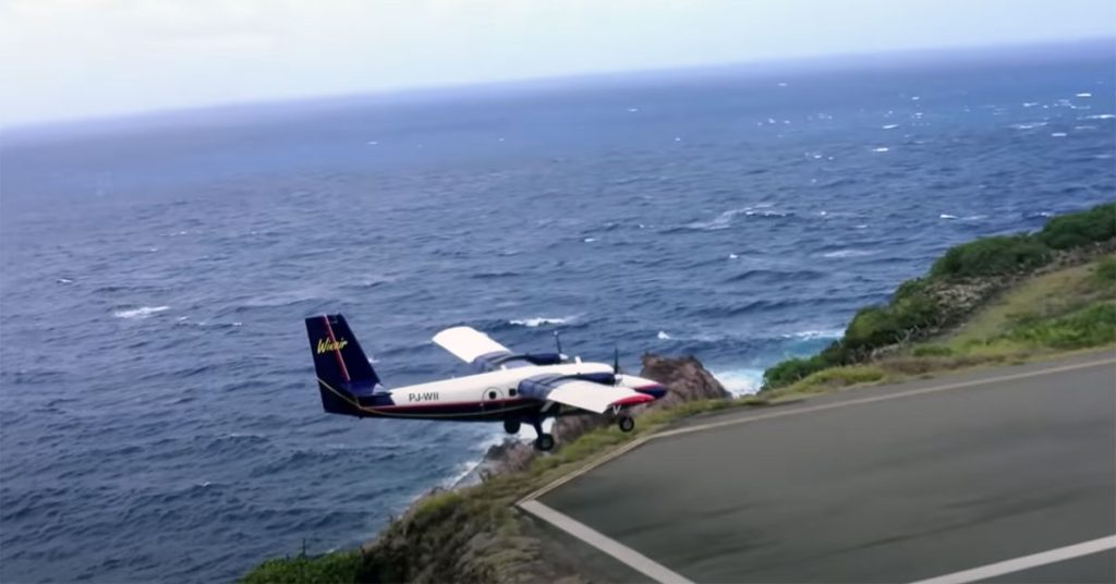 Juancho E. Yrausquin Airport