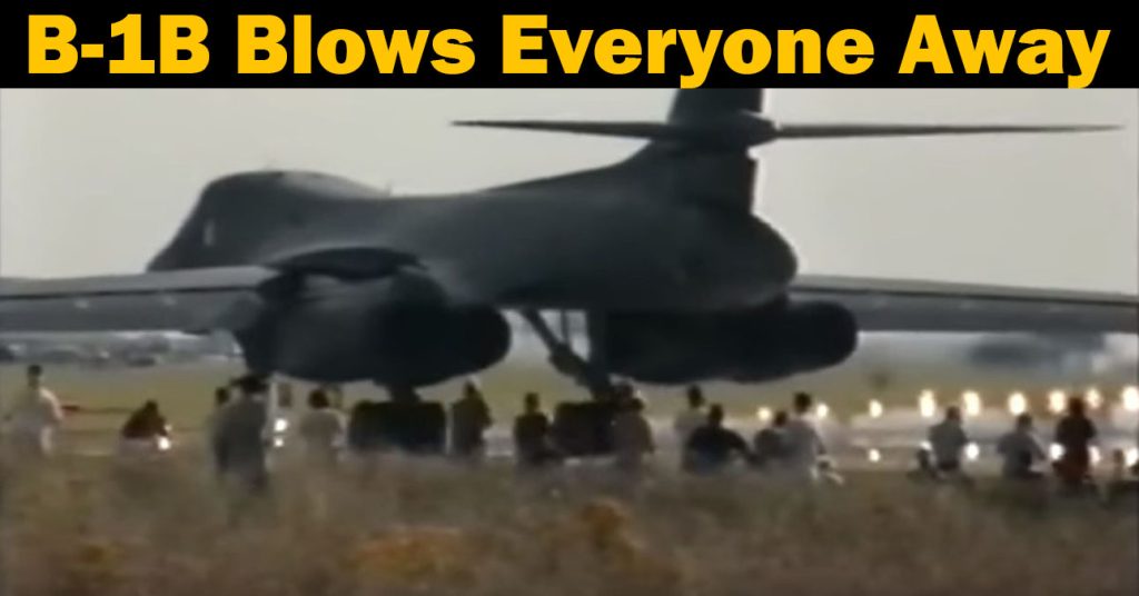 B-1B Lancer Blows Away The Spotters