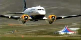 DC-3 Low Pass Engine Sound! DC-3 Low Pass Engine Sound!