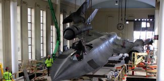 Timelapse of the installation of the SR-71 Blackbird in Virginia Science Museum Timelapse of the installation of the SR-71 Blackbird spy plane in Virginia Science Museum