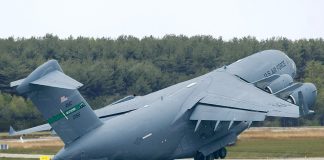 US 140 Ton Mammoth C-17 Plane in Action During Hypnotic Takeoff C-17 Plane in Action During Hypnotic Takeoff