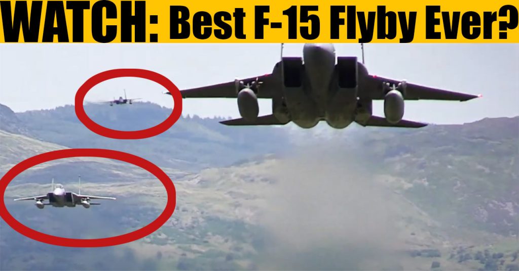 Amazing Sight Of 4 USAF F-15 Flying Straight At You!