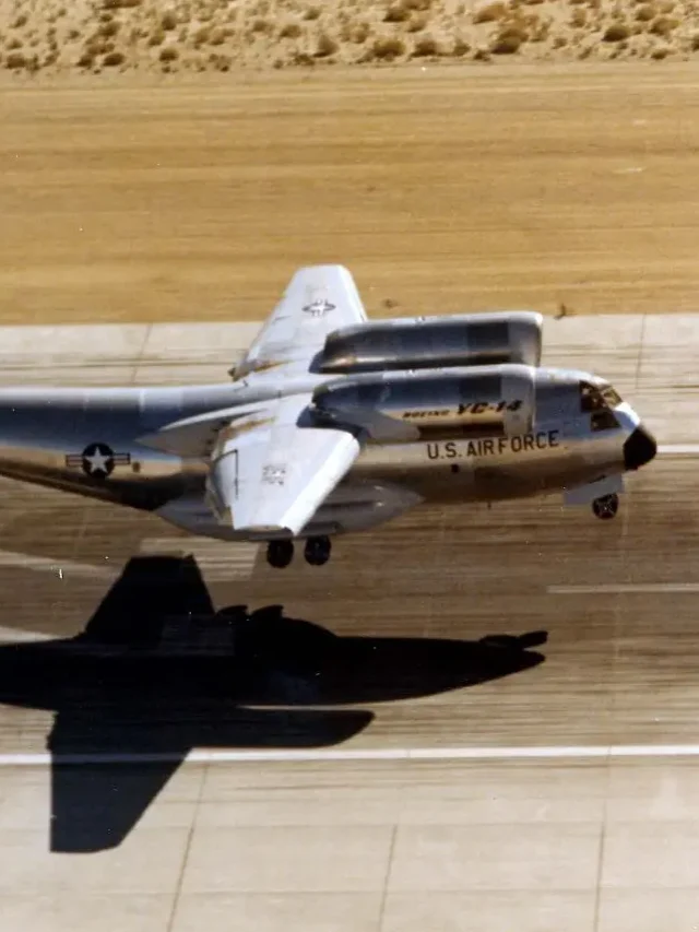The Boeing YC-14: A Revolutionary STOL Airlifter